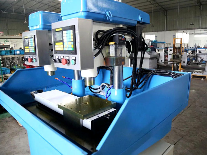 高速鉆攻機(jī)的幾大特點(diǎn)！