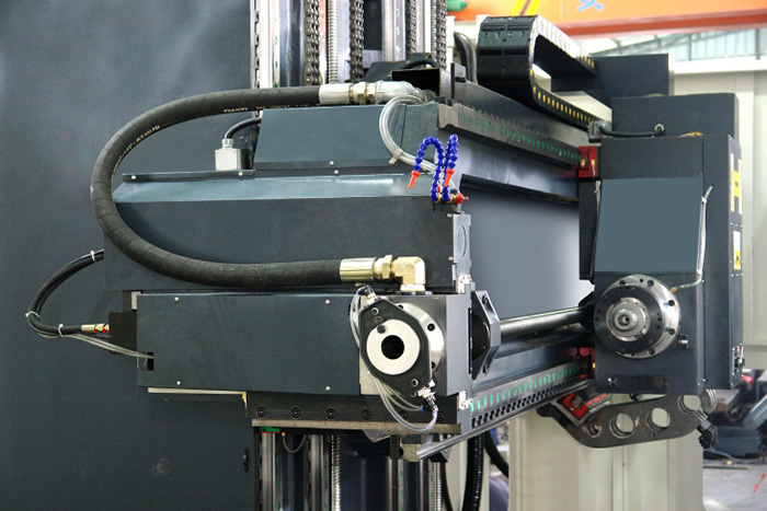 簡(jiǎn)易軸類深孔鉆使用時(shí)需要有哪些注意事項(xiàng)？