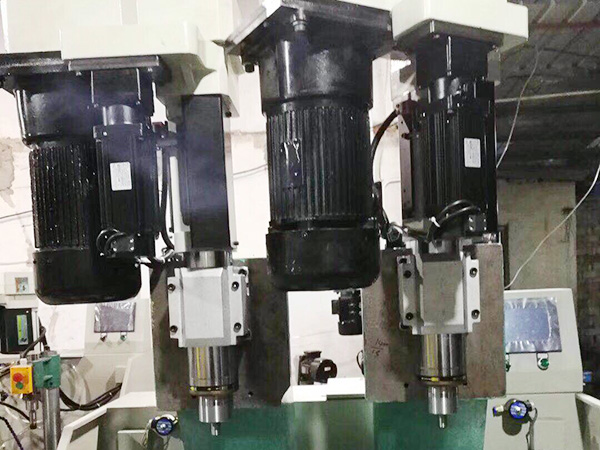 鉆孔機(jī)怎么安裝？玻璃鉆孔機(jī)爆孔裂孔原因是什么？